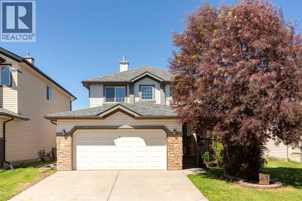 225 West Lakeview Drive
