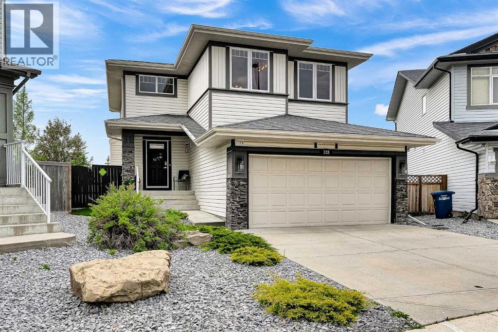 128 Reunion Mews NW