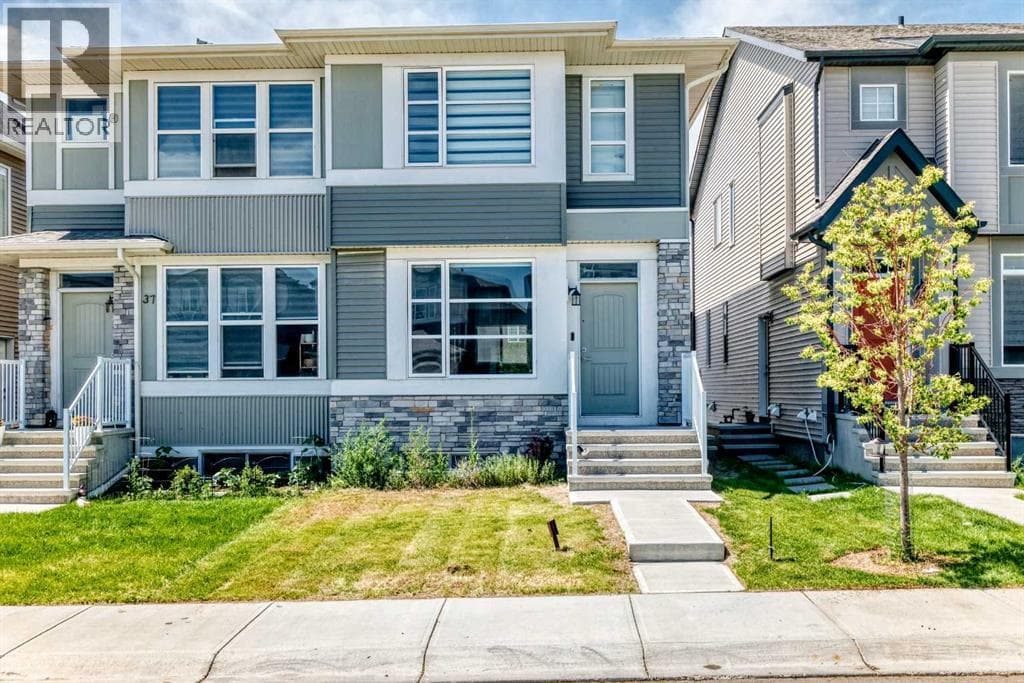 41 Corner Glen Row NE
