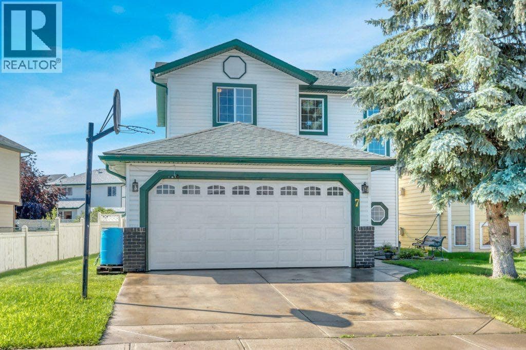 7 Springs Crescent SE