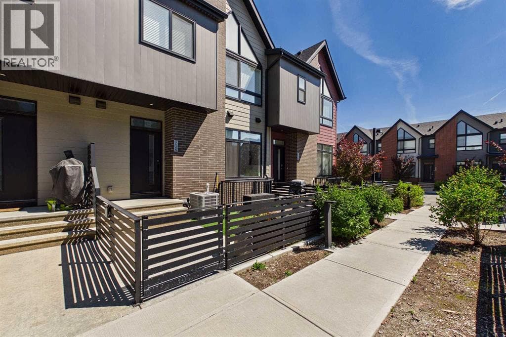 906 Sage Meadows Gardens NW