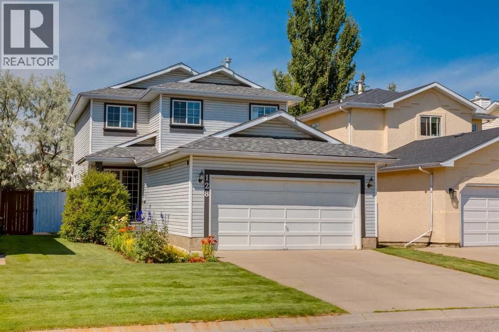 128 Riverwood Close SE