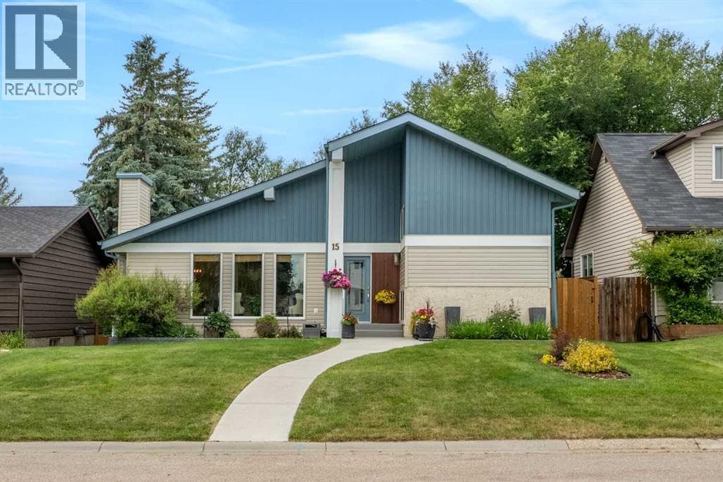 15 Lock Crescent