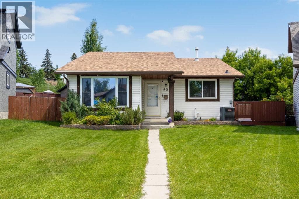 60 Ogmoor Crescent SE