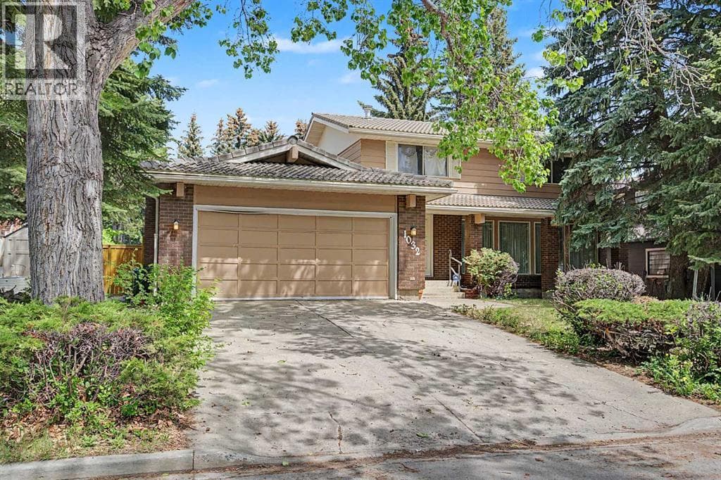 1032 Varsity Estates Drive NW
