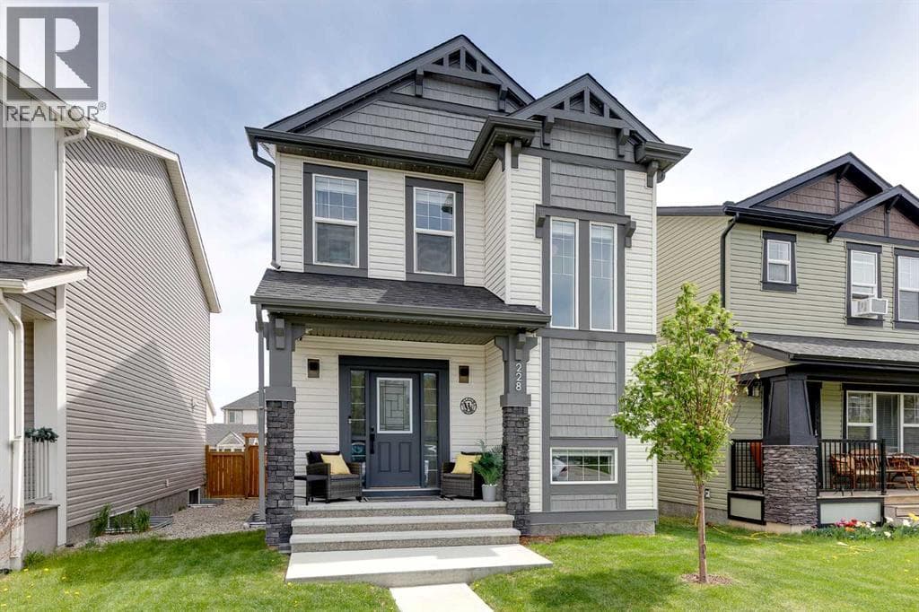 228 Hillcrest Road SW