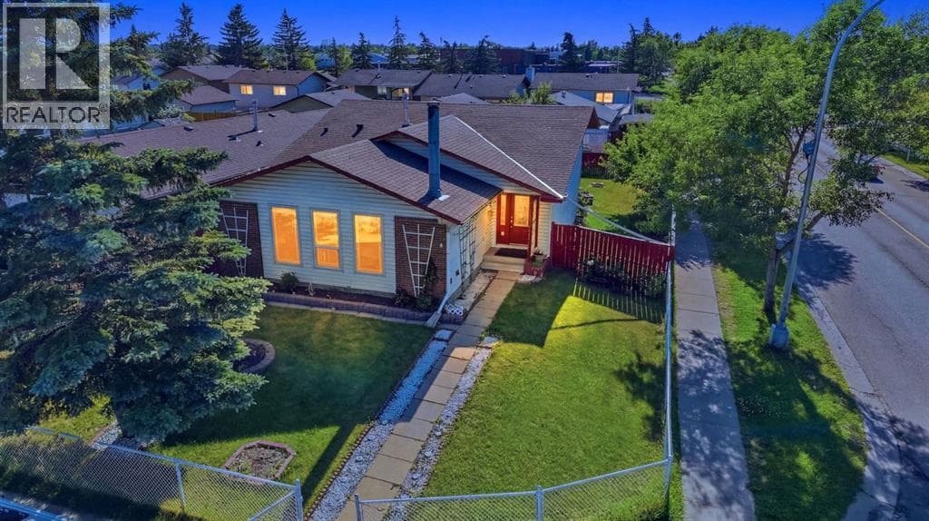 4 Fallswater Road NE
