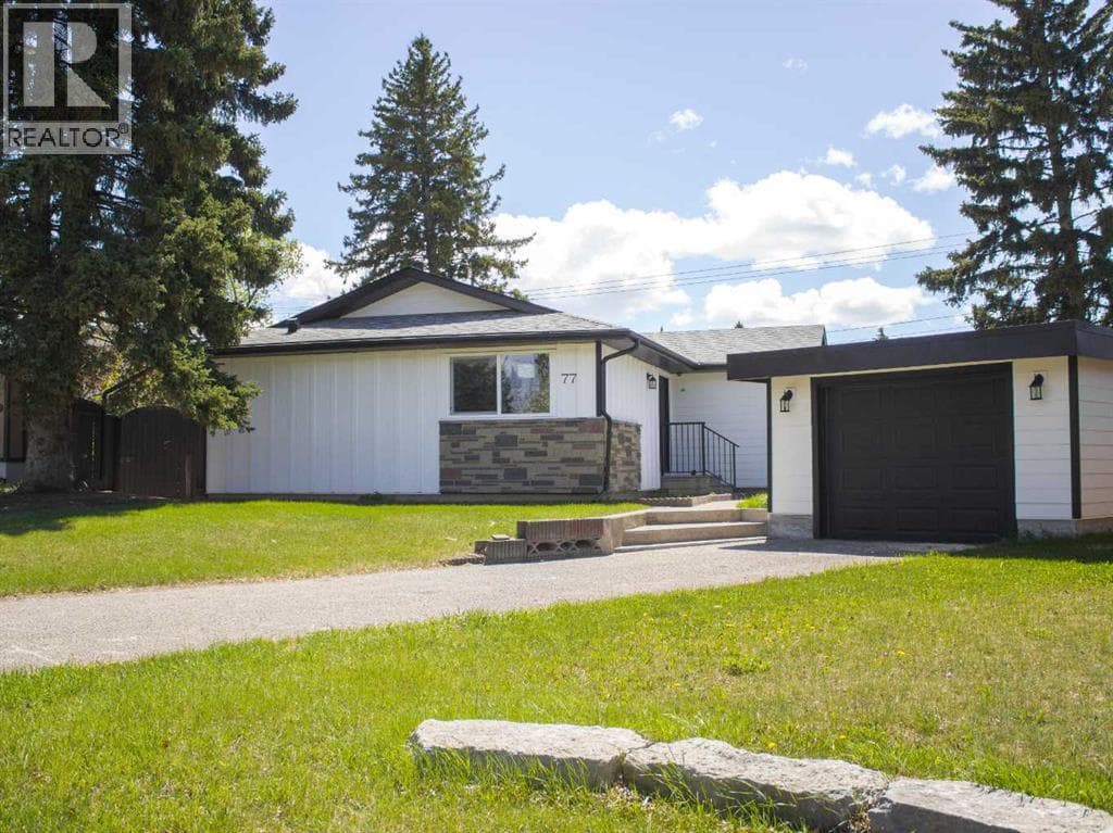 77 Ferncliff Crescent SE