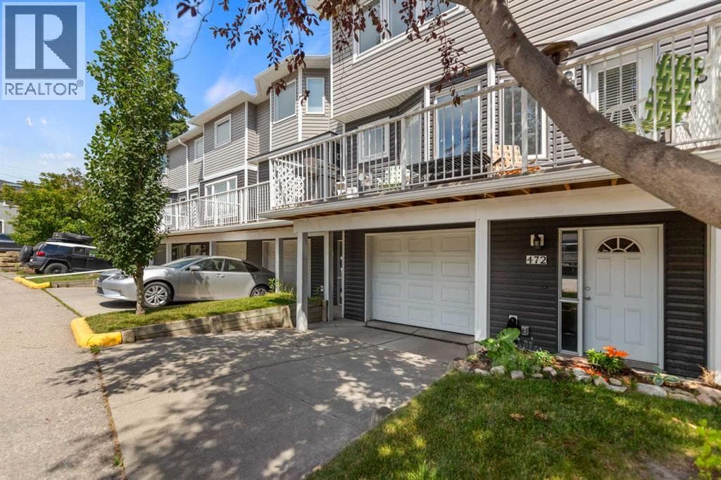 472 Regal Park NE