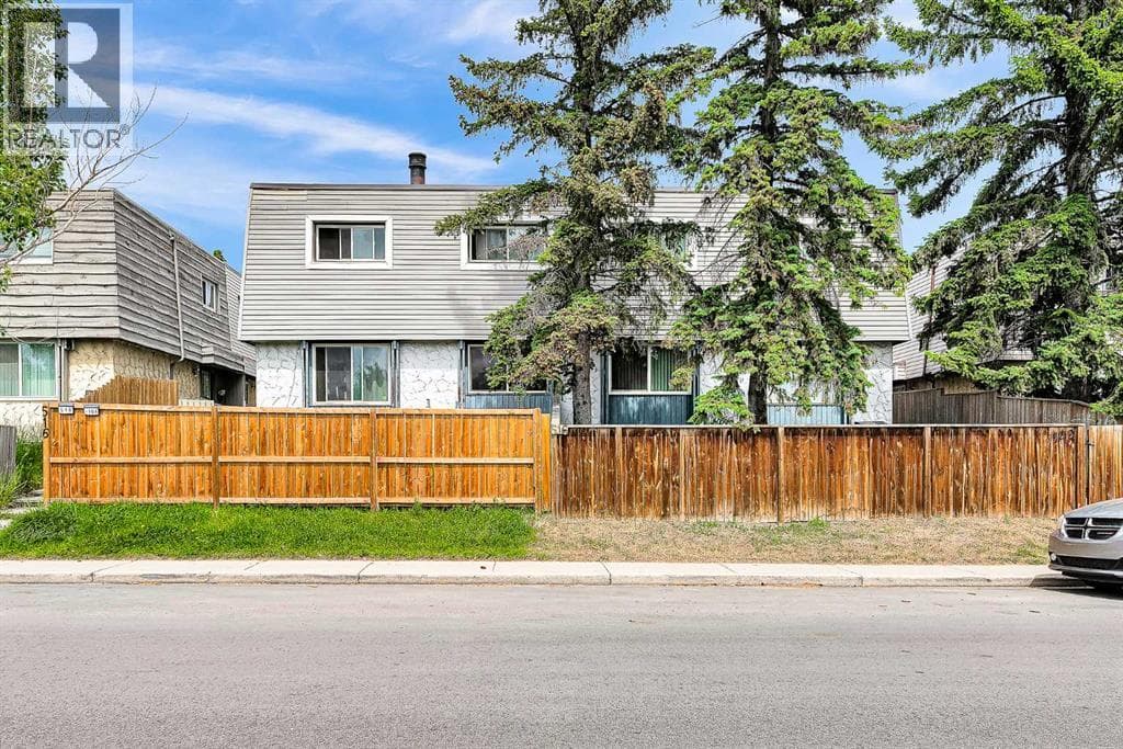 101, 516 Blackthorn Road NE
