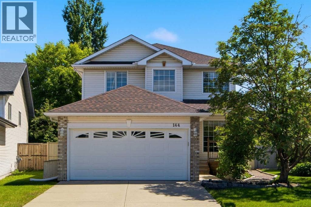 144 Douglas Ridge Close SE