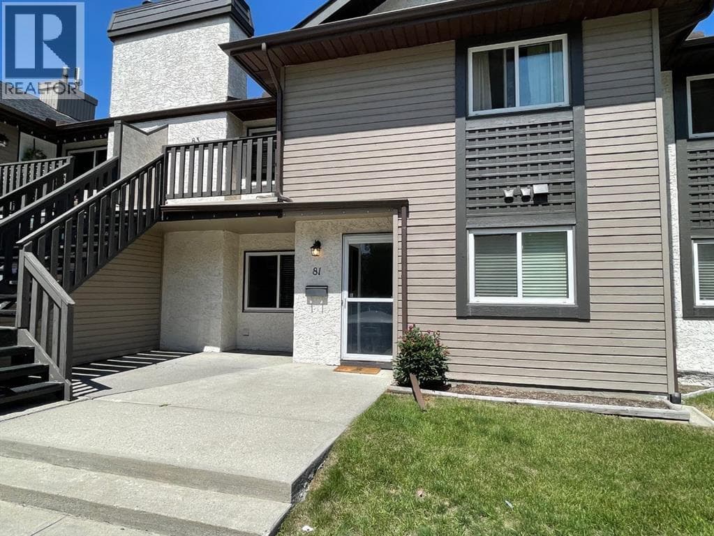 81 Cedar Springs Gardens SW