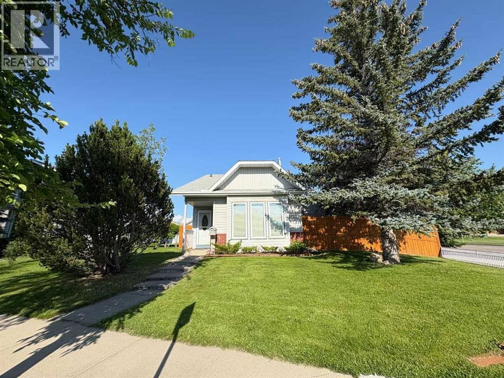 228 ERIN WOODS Drive SE