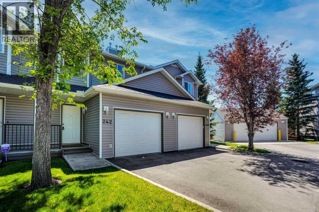 242 Taracove Place NE
