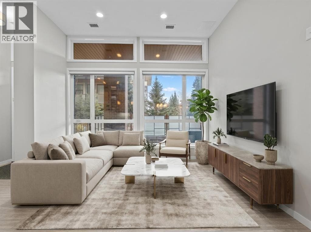 124 Mahogany Centre SE