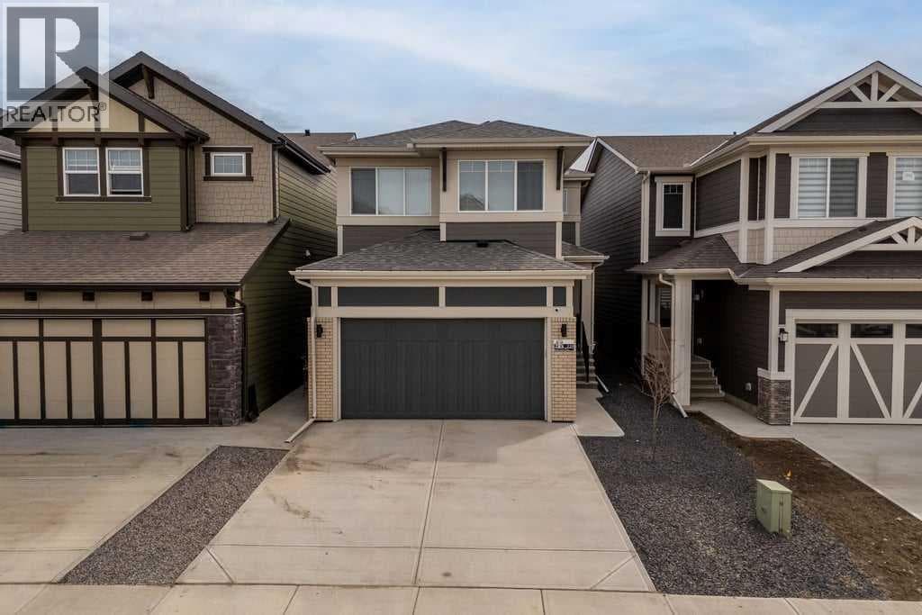 338 Magnolia Way SE
