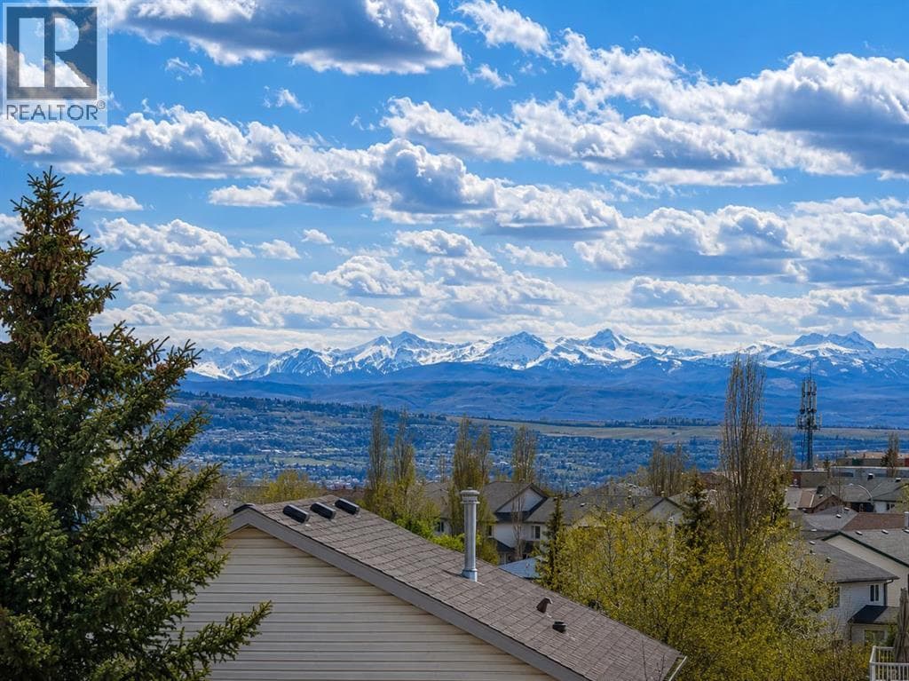 49 Arbour Crest Heights NW