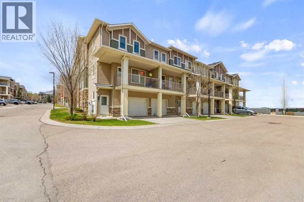 1010, 250 Sage Valley Road NW