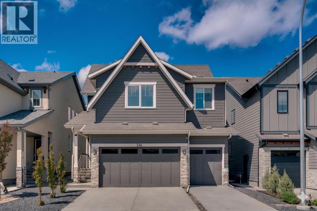 236 Marina Grove SE