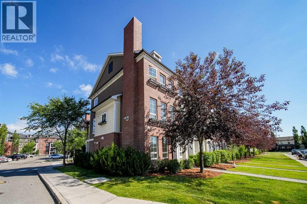 211 Copperpond Common SE