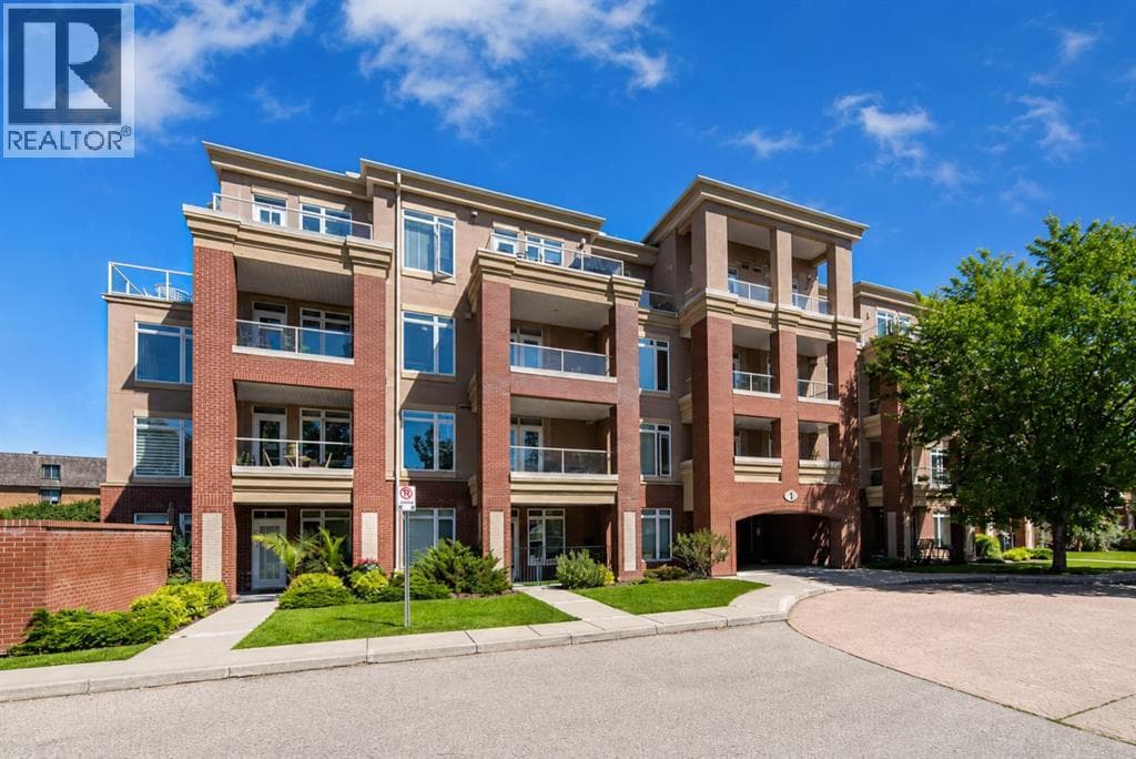 404, 4 Hemlock Crescent SW