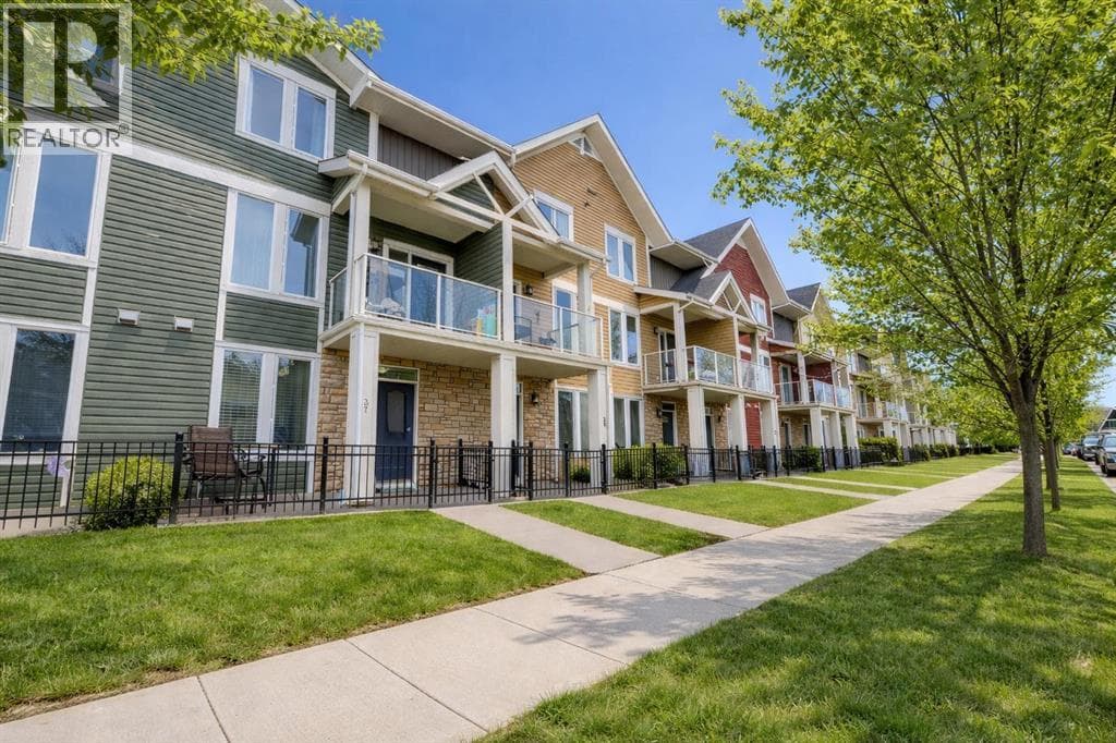 37 Auburn Bay Link SE