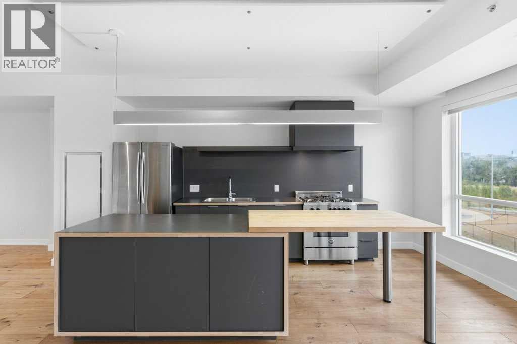 421, 63 Inglewood Park SE