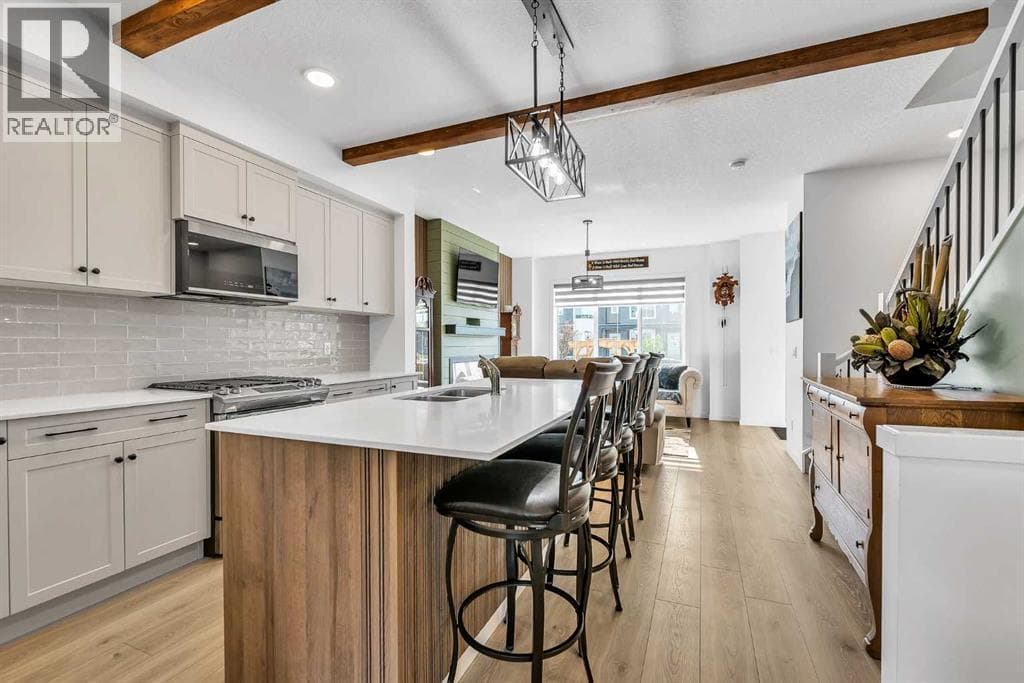 7 Emberside Park