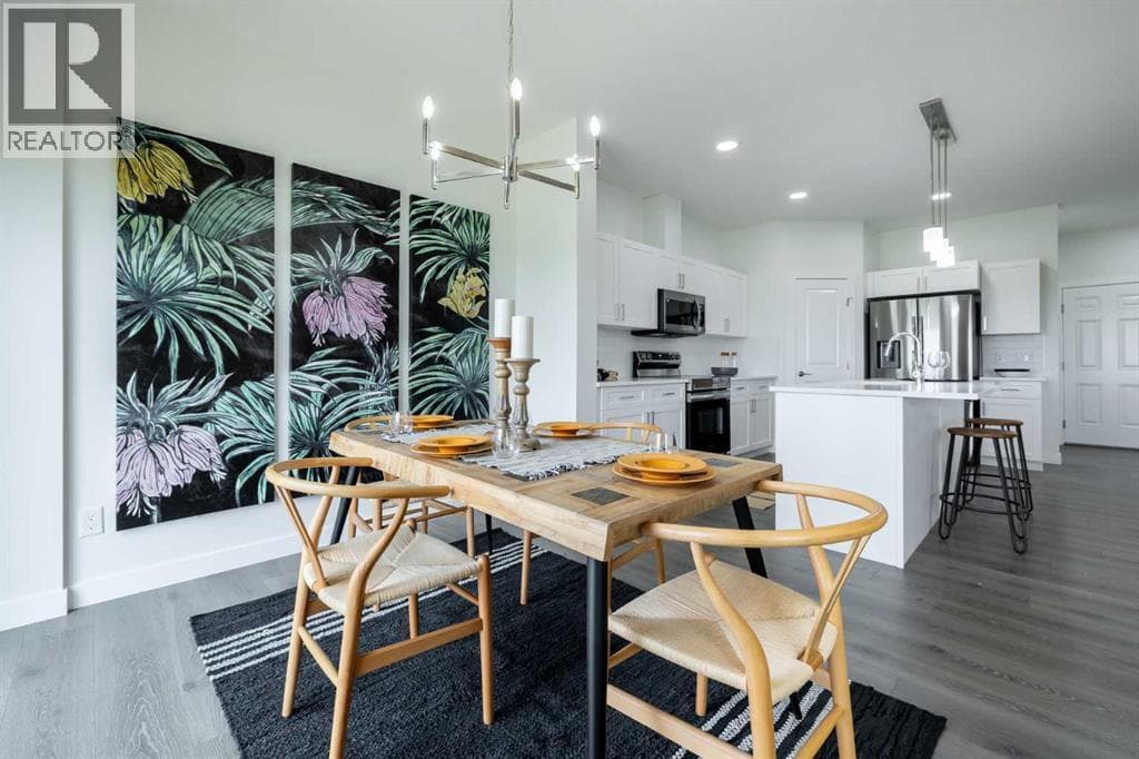 300 Edgefield Close