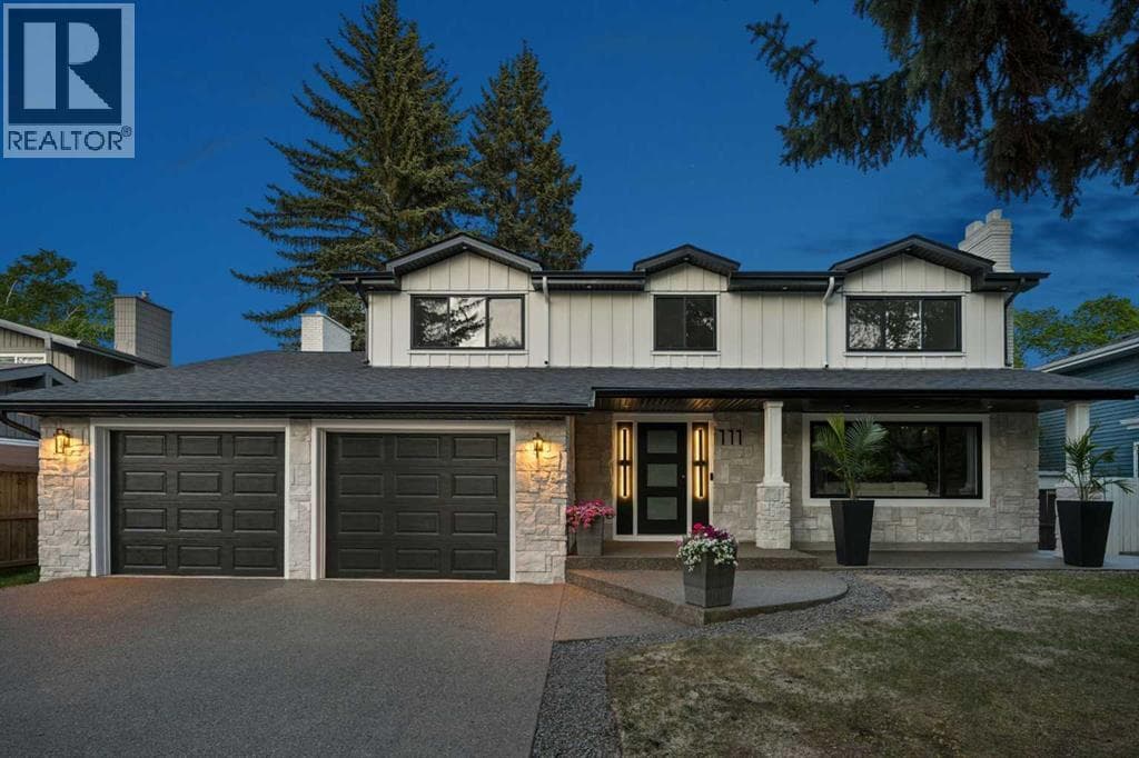111 Canata Close SW