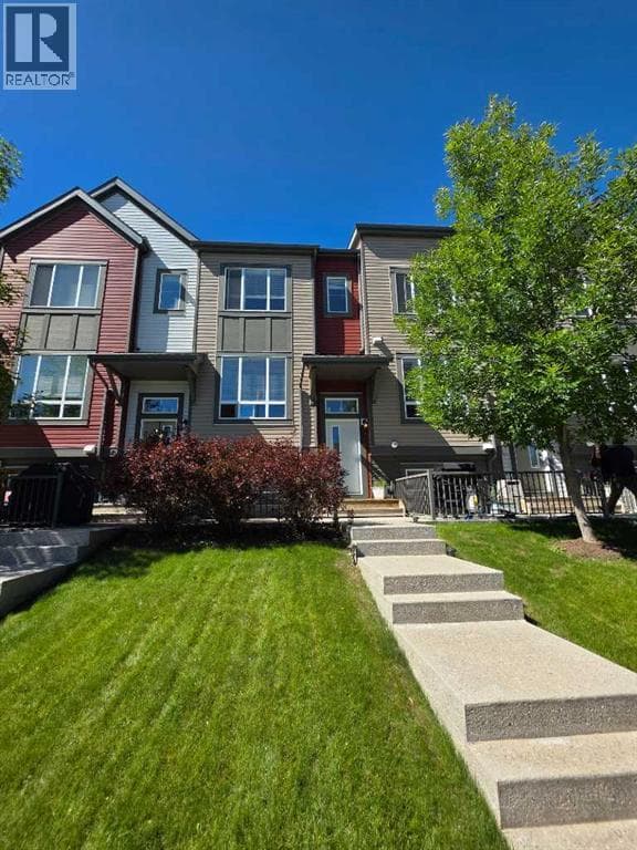 656 Copperpond Boulevard SE