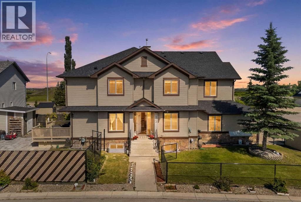 202 Silverado Range Place SW