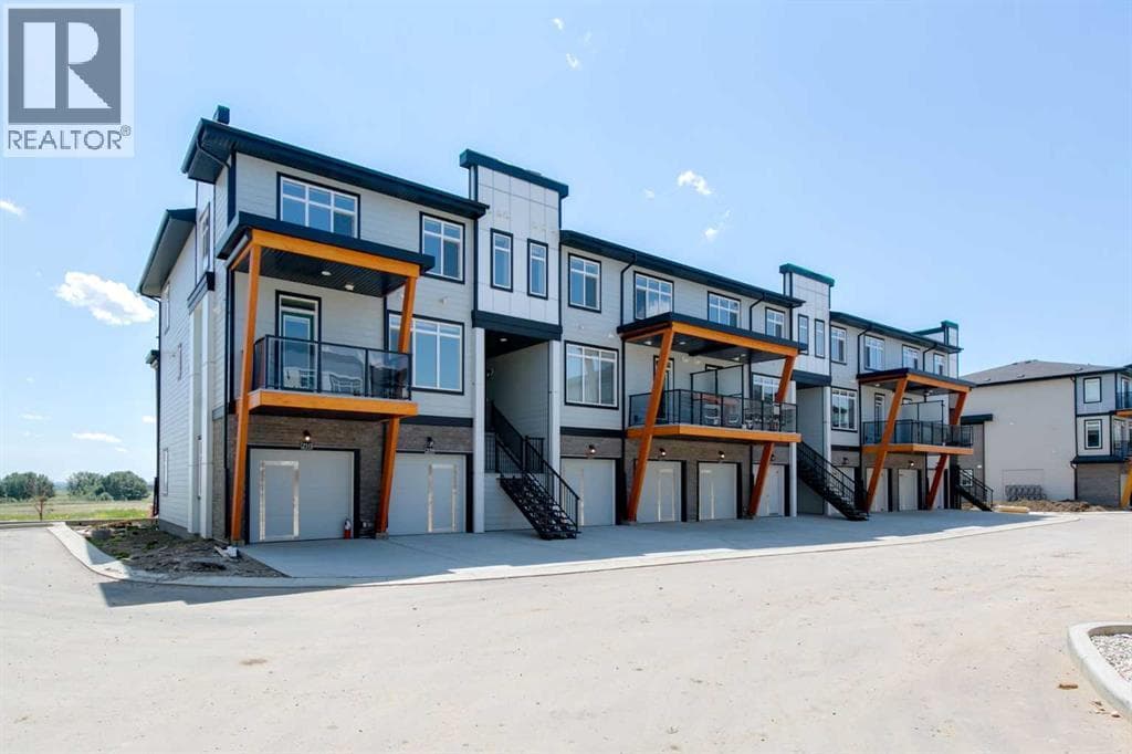 207, 414 Seton Passage SE