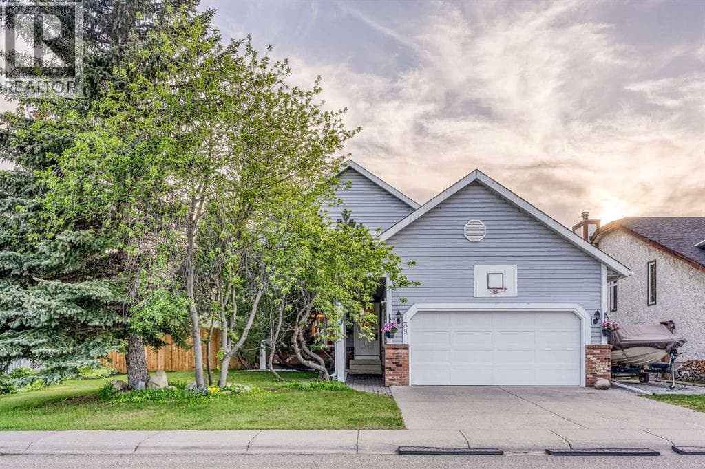 39 Woodmont Way SW
