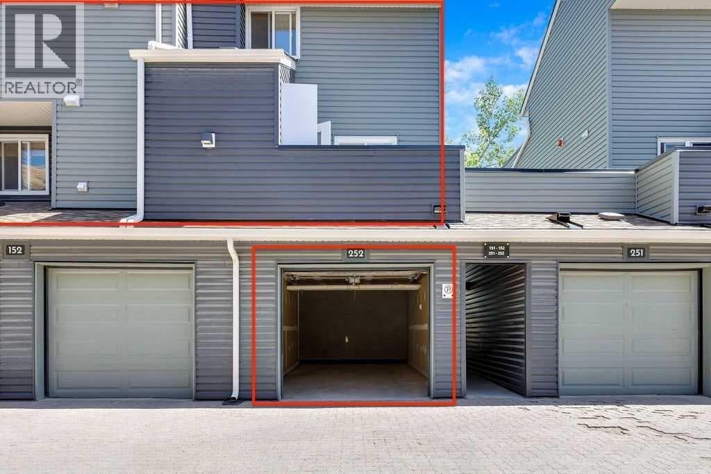 252, 66 Glamis Green SW