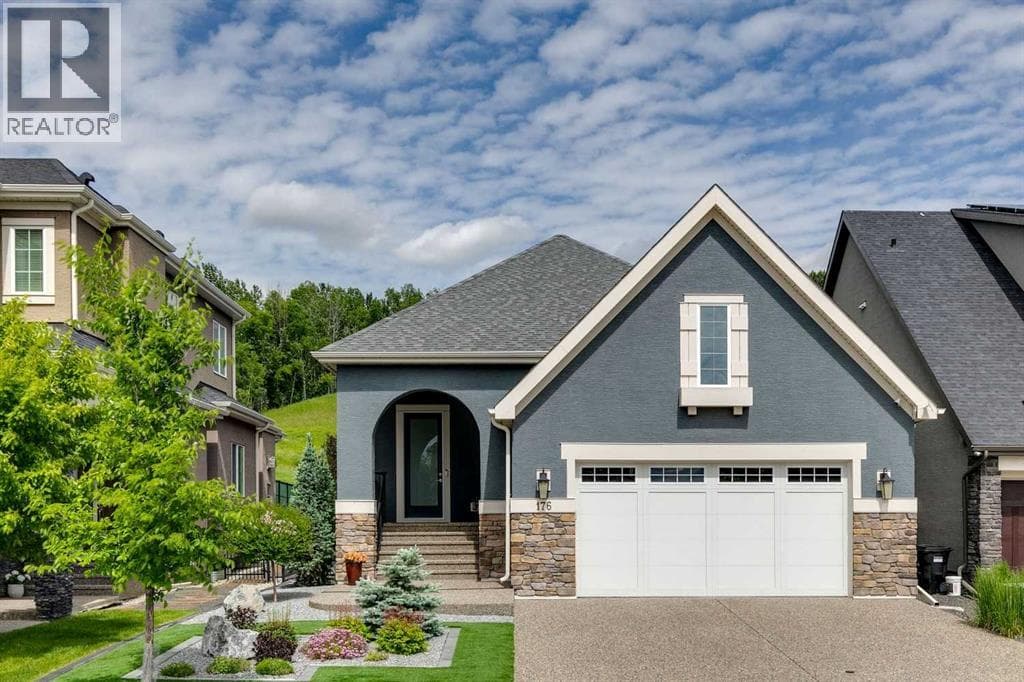 176 Cranbrook Drive SE