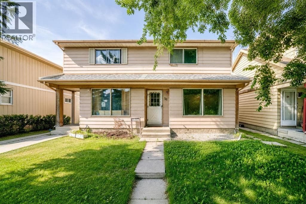 96 Erin Woods Boulevard SE