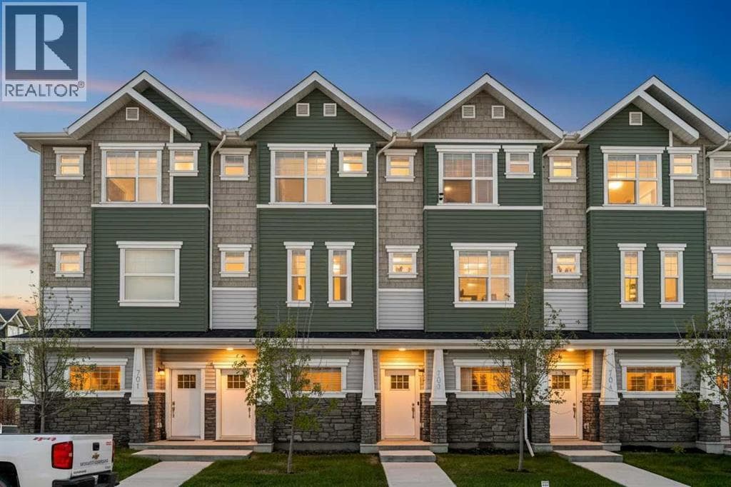 703, 115 Sagewood Drive SW