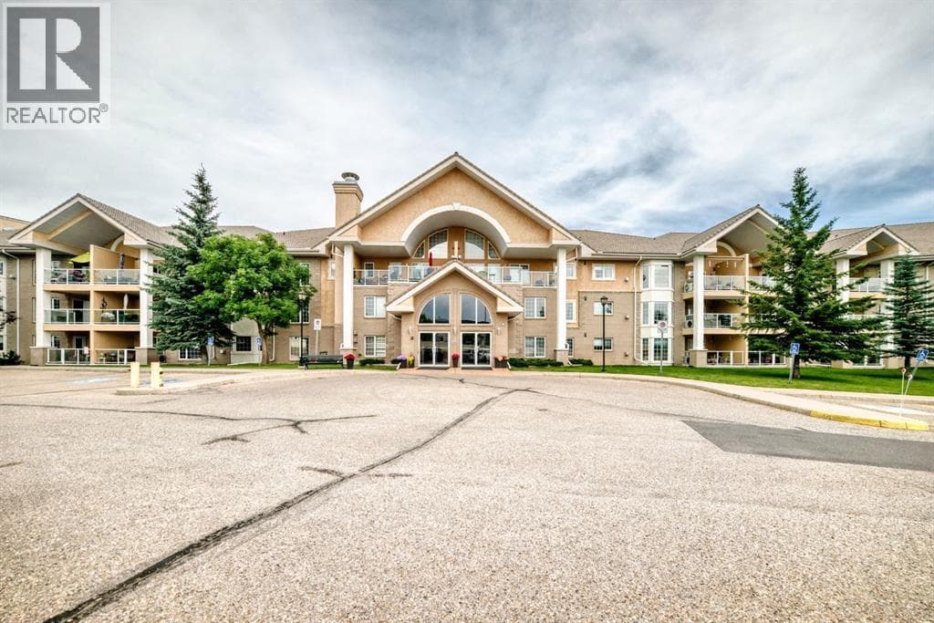 314, 728 Country Hills Road NW
