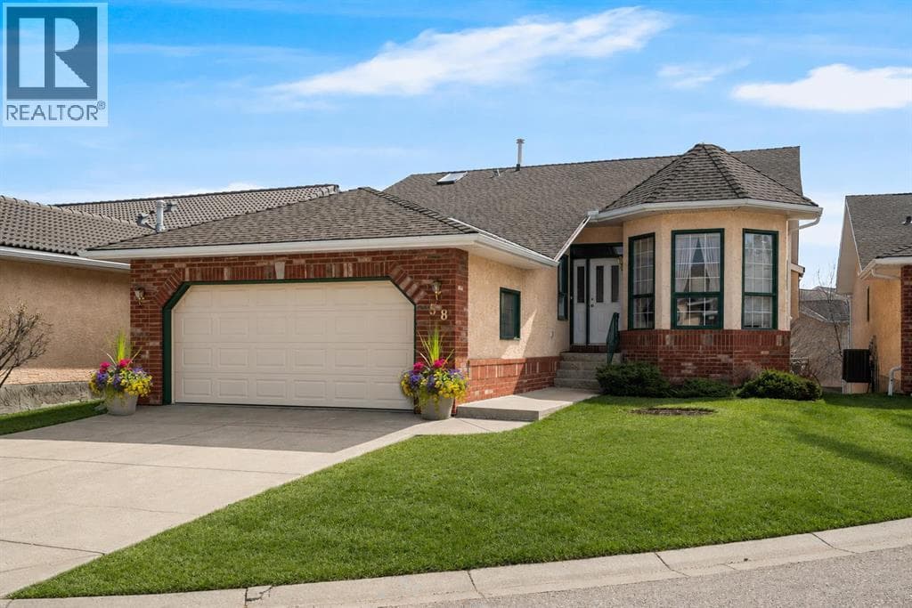 58 Evergreen Bay SW