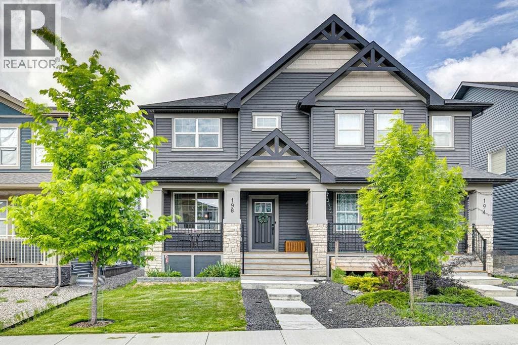198 Legacy Reach Crescent SE
