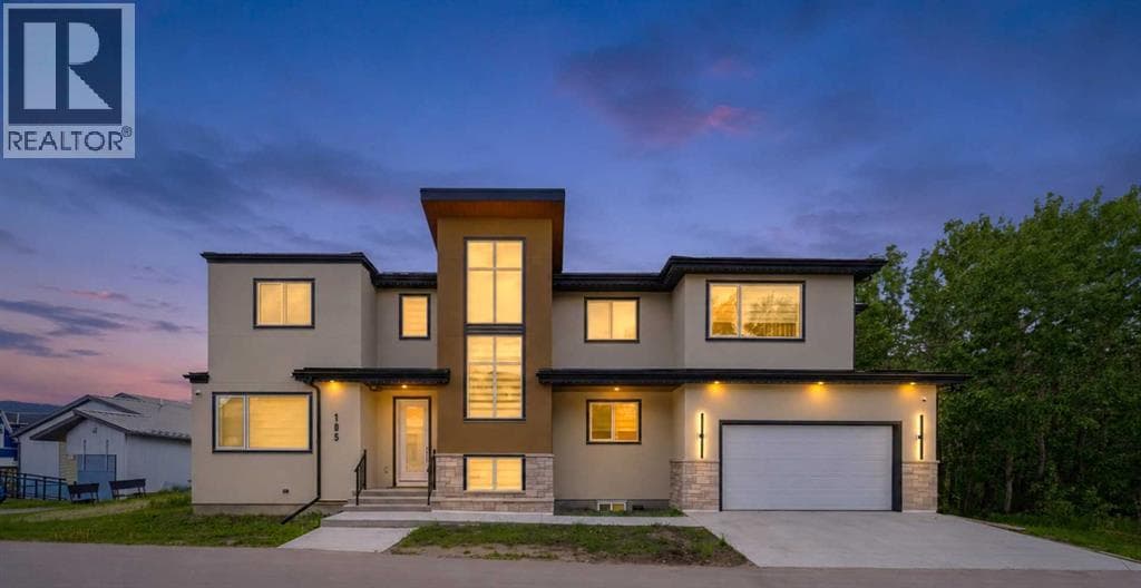105 Rockhaven Green NW