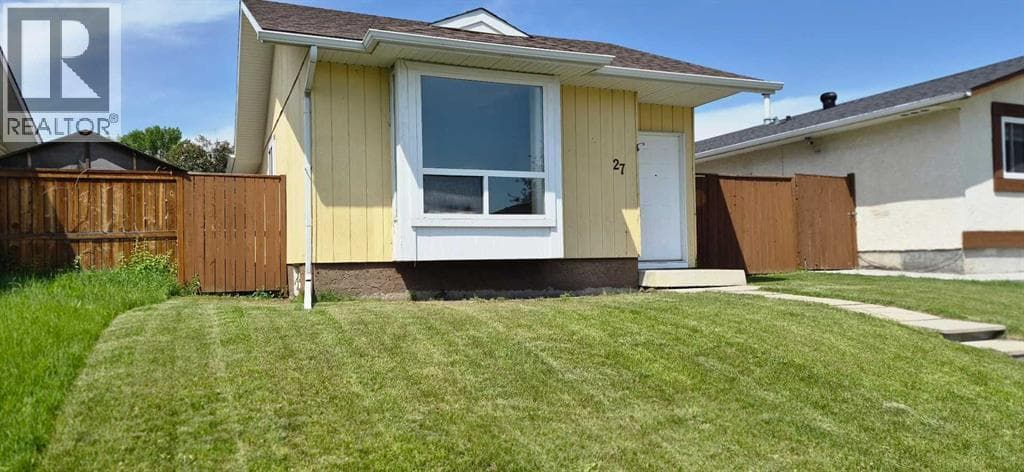 27 Aberdare Crescent NE