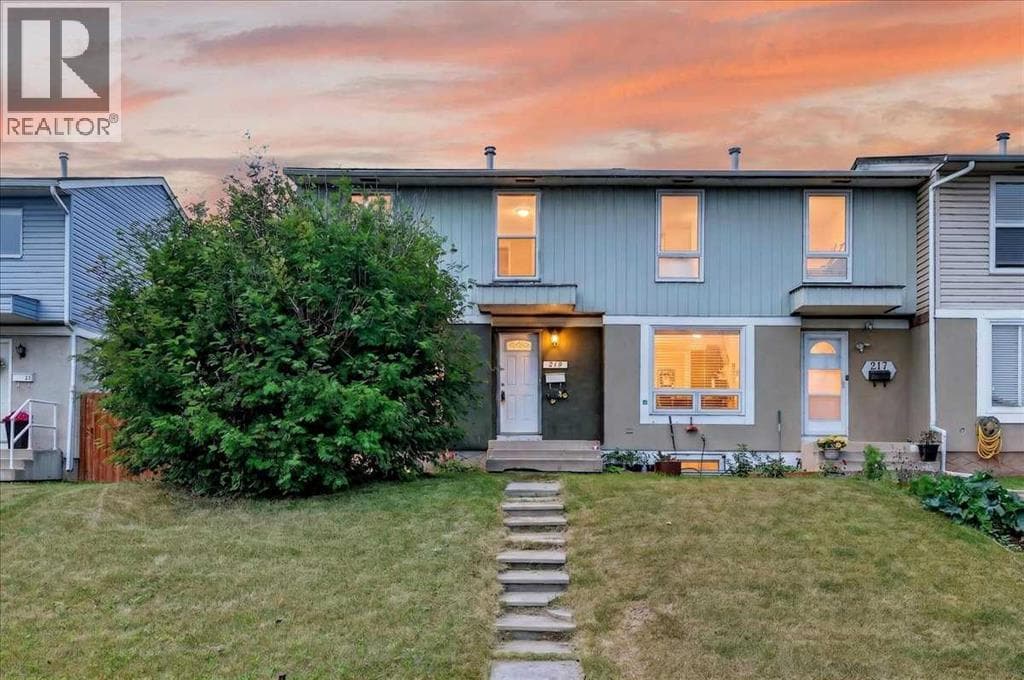 219 Penworth Drive SE
