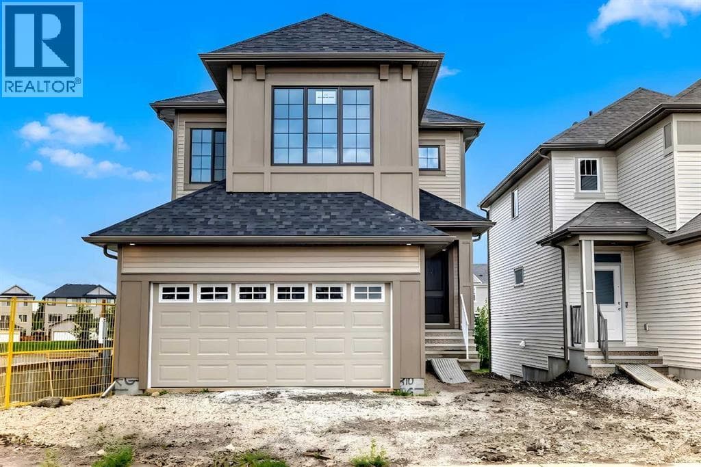 310 Montrose Crescent SE