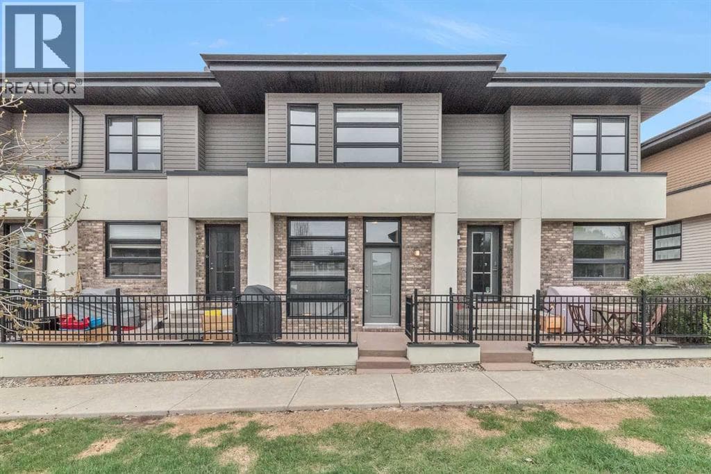 55 Aspen Hill Green SW