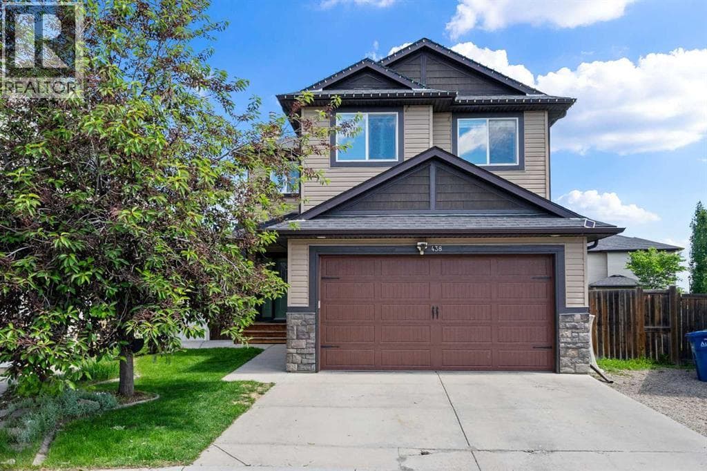 438 Luxstone Green SW