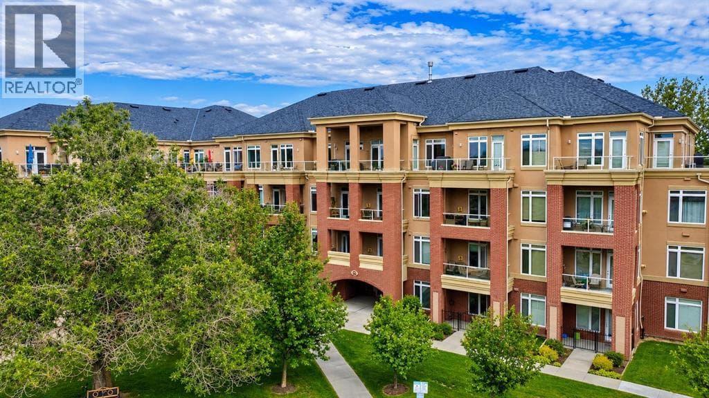 7101, 14 Hemlock Crescent SW