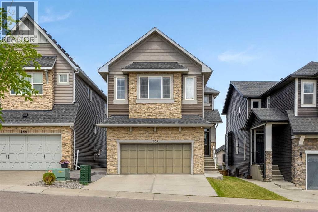 238 Nolancrest Heights NW