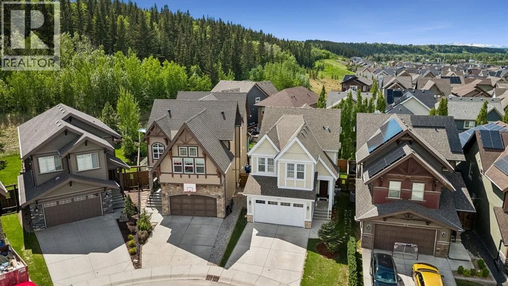 117 Riviera Crescent